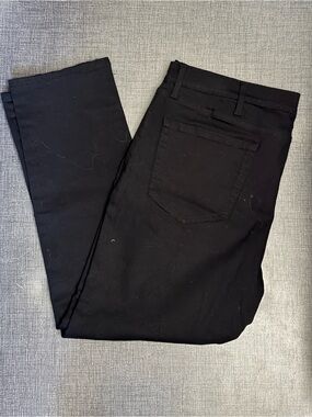 Amazon Essentials Men's Slim Jeans — Black